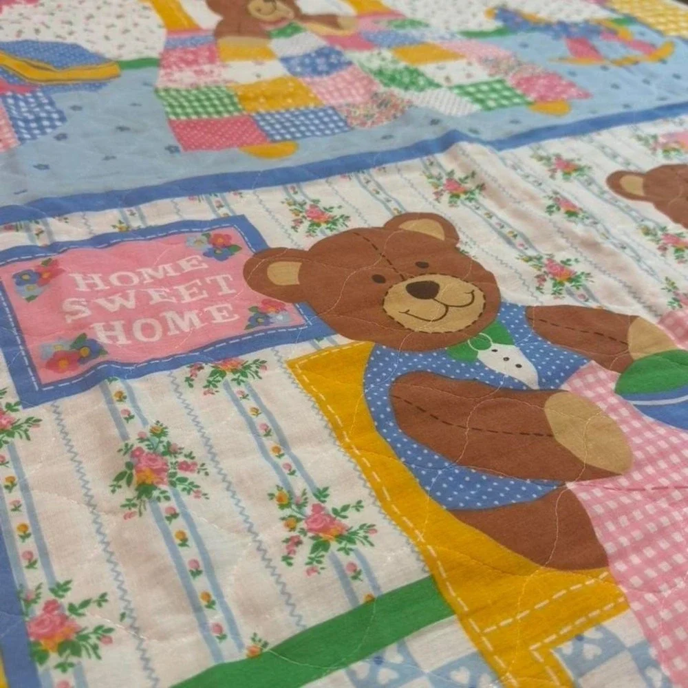 Vintage 90s Teddy Bear Kids Quilt 34